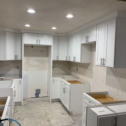 White Shaker Kitchen Cabinets