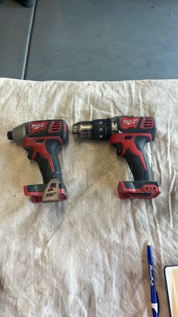 Milwaukee m18 hammer drill and 1/4 impact driver