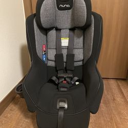 NUNA RAVA CARSEAT