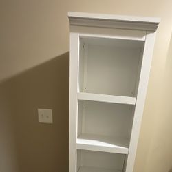 Tall White Bookshelf / Storage Cabinet – Great Condition 