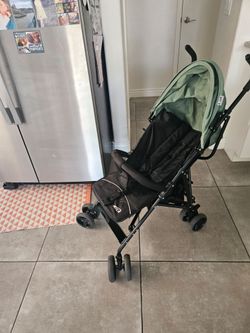 Mica travel stroller