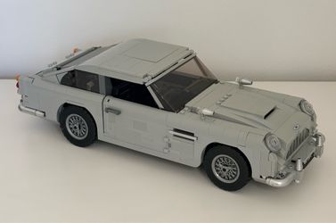 LEGO Creator Expert 10262 James Bond Aston Martin DB5 – Retired