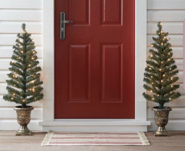 Set of 2 NEW Christmas trees. For outdoor entryway/ indoor decoration.