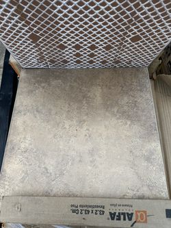 Porcelain Tile 700 Sqft Take It All For $320