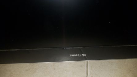 Samsung TV 45.5"