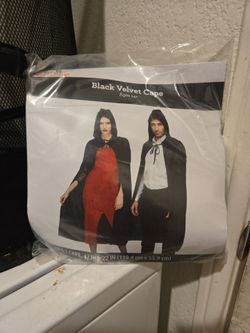 Halloween cape adult velvet new $10