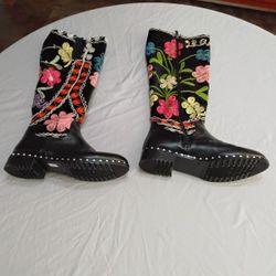 Ladies Cowgirl Boots Size 8.5 
