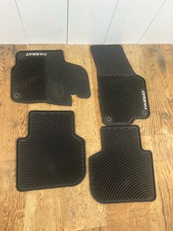 OEM VW Passat 2012-2019  All-Weather Rubber Floor Mats Set of 4 Used
