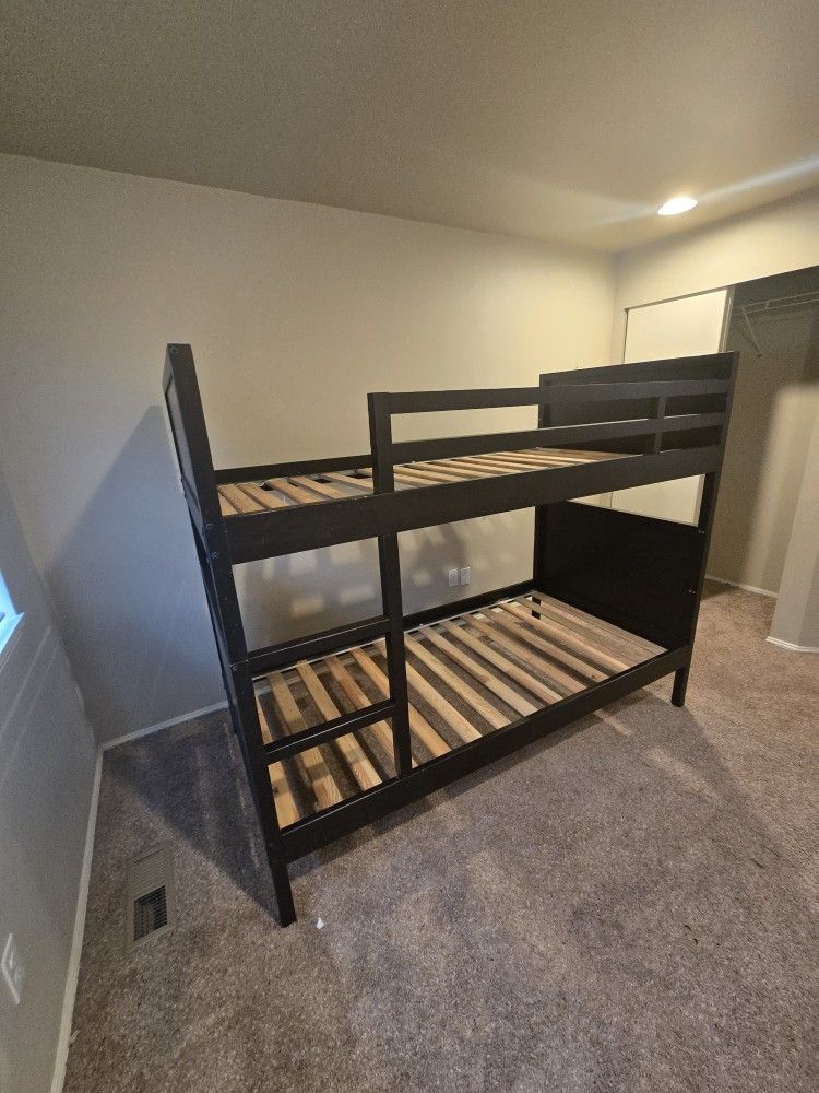 Twin Bunk Bed