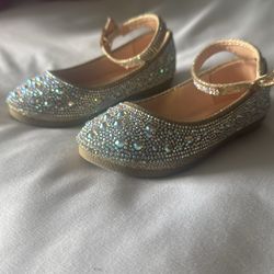 Little girls size 9 sparkly shoes