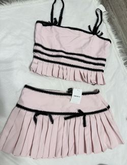 Conjunto De 2 Piezas De Mujer Forever 21 La Blusa Es M Y La Falda S Es Nuevo 