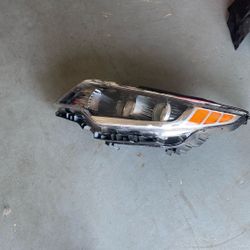 Kia 2018 Right Side $ 150
