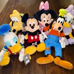 Disney Mickey Mouse Plush Set 