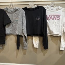 Vans Women’s Clothing Bundle (4 Medium shirts + 1 Medium bra top + 1 pair jean shorts size 5/27)