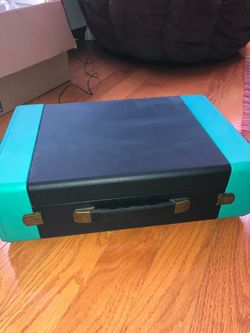 NEW Crosby Radio Turntable for Records/Vinyls