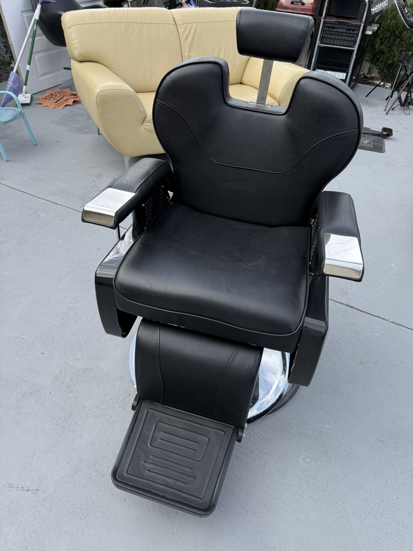 Barber chair, New