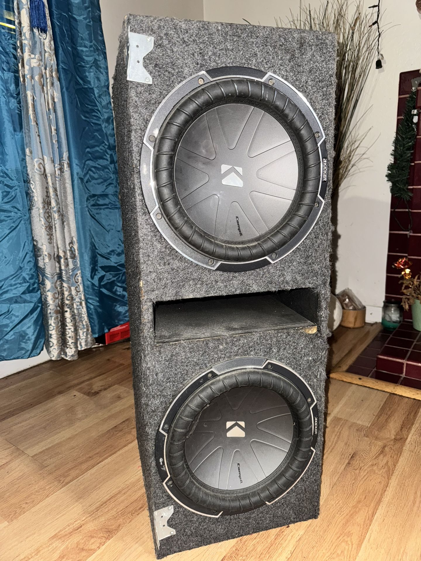 12” Kicker subwoofer