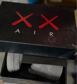Jordan 4s  men size 10