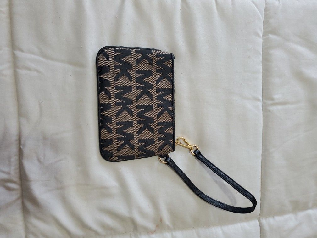 Michael Kors Canvas Logo Wristlet New Without Tags