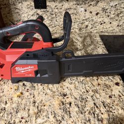 MILWAUKEE FUEL CHAINSAW M18 ..NEW 