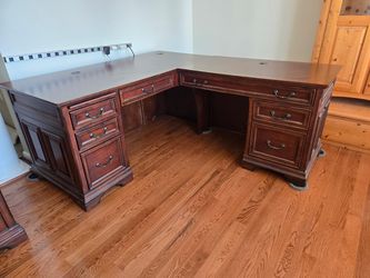 Solid Wood - 3 Piece Desk