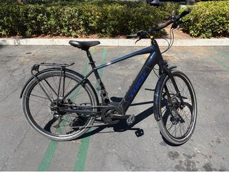 Trek Verve+ 4S Electric Bike - Under 500 Miles