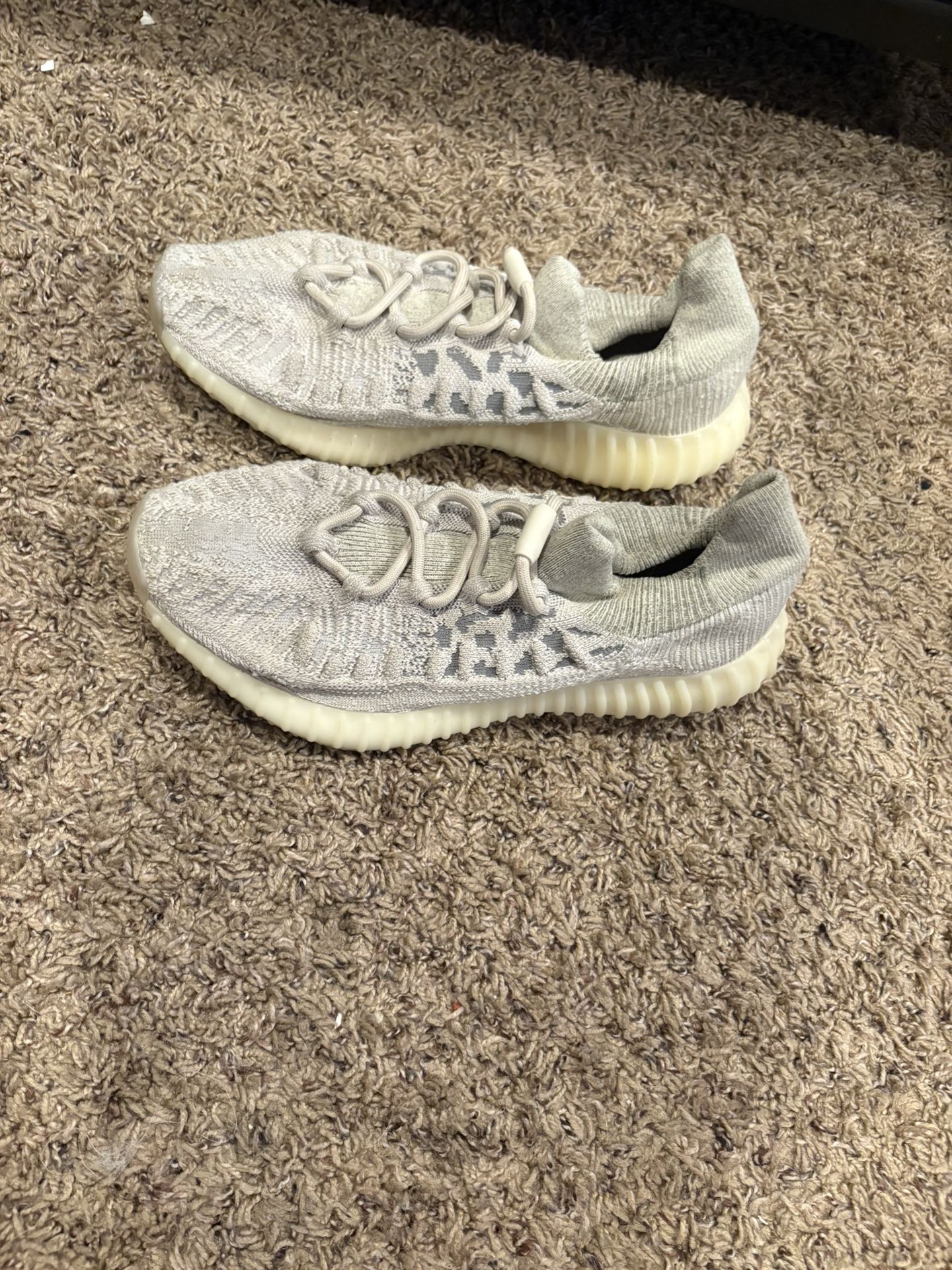 yeezy bone cmpts