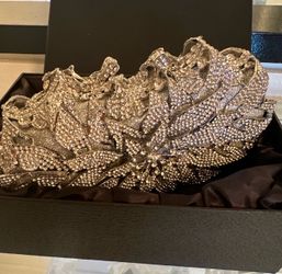 Fawziya Crystal Clutch Purse