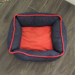 Small Dog Or Cat Bed