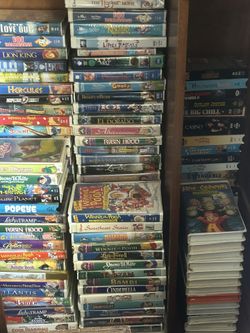 Walt  Disney Collection With VHS Built In TV