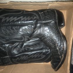 9.5 Black Cowboy Boot