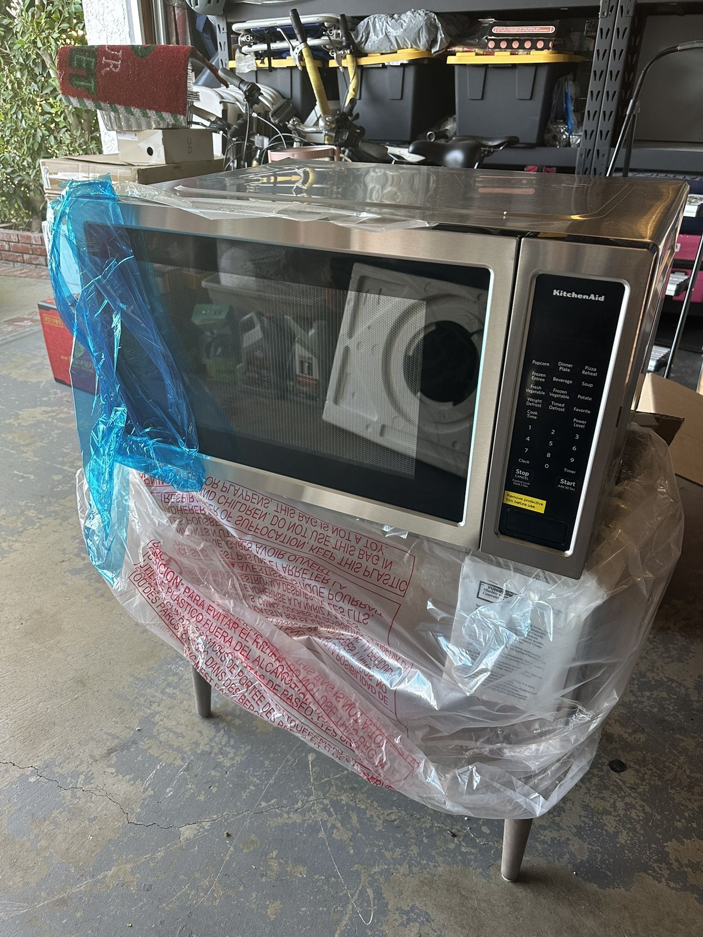 Kitchen aid Countertop microwave