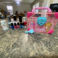 Nail polishes + box with a key