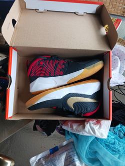 Nike Team Hustle Brand New Never Worn