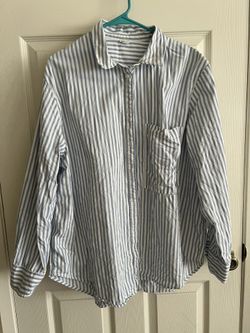 Women’s size XL Aerie button down shirt blue striped 