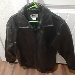 Duke Hubband Genuine Leather Jacket $65.00 (Serious Buyers) Cash Only 