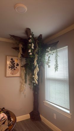 Wall tree