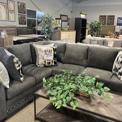 Grey Sectional 😍☑️ $1,599