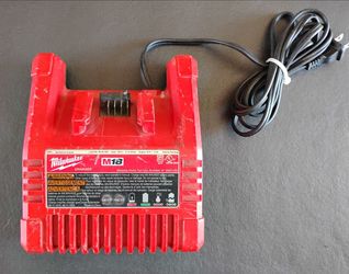Milwaukee M18 Battery Charger