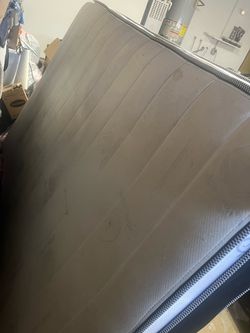 Free full size mattress just pick up