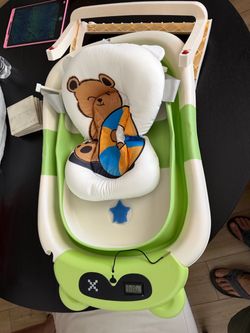 Bathtub for infants