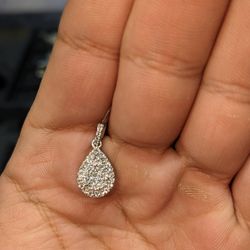 Valentines Day 14K Gold And Natural Diamond Tear Drop Pendant