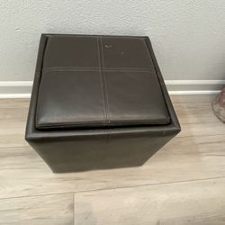Crate & Barrel Ottoman Brown Leather Storage Ottoman Or Foot Stool
