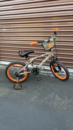 16-inch Dynacraft Realtree BMX Boys Bike- Like NEW! 