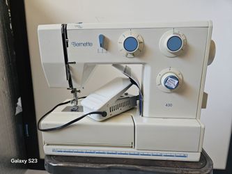 Bernette 430 Swiss-Designed Sewing Machine