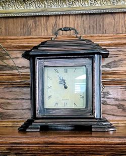 Traditional Mantel Clock
