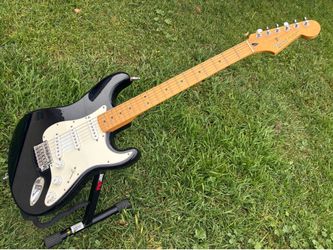 Fender Stratocaster w/maple neck