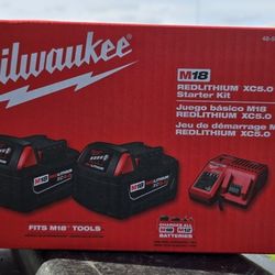 Milwaukee M18 Red Lithium Charger And 2 XC 5.0 Batteries Kit