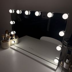 White Vanity With Dimmable Lights And Chair