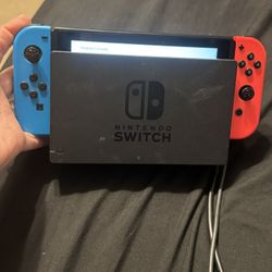 Nintendo switch With Charger And HDMI Cord